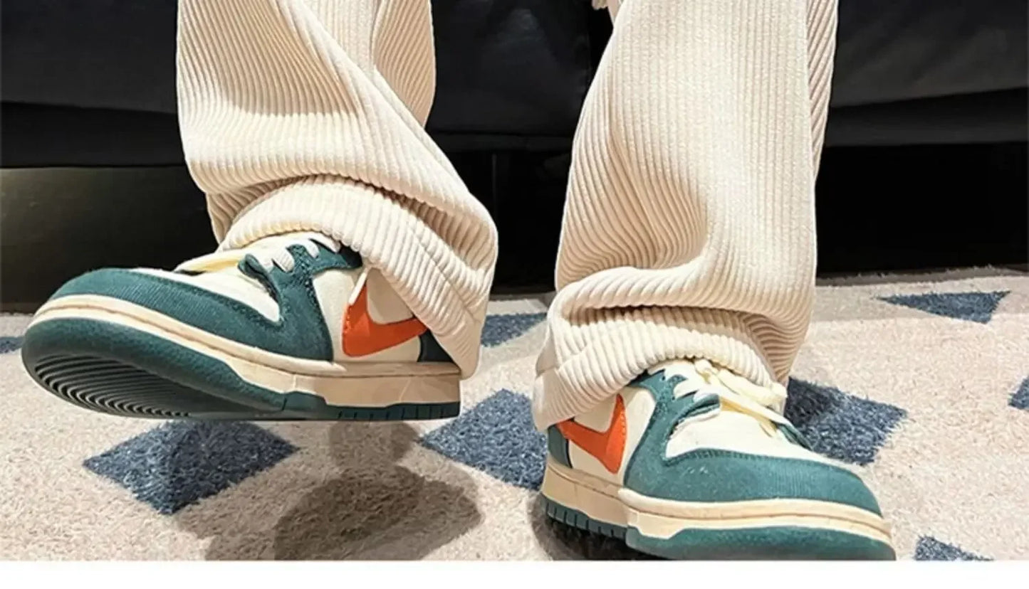 Calça Retro veludo masculino perna reta ajustável.