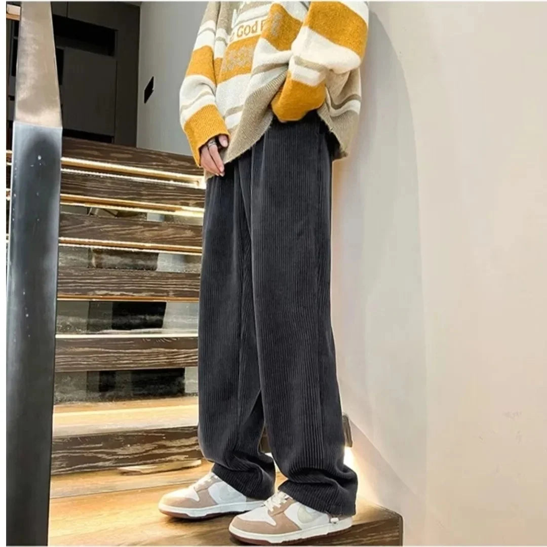 Calça Retro veludo masculino perna reta ajustável.