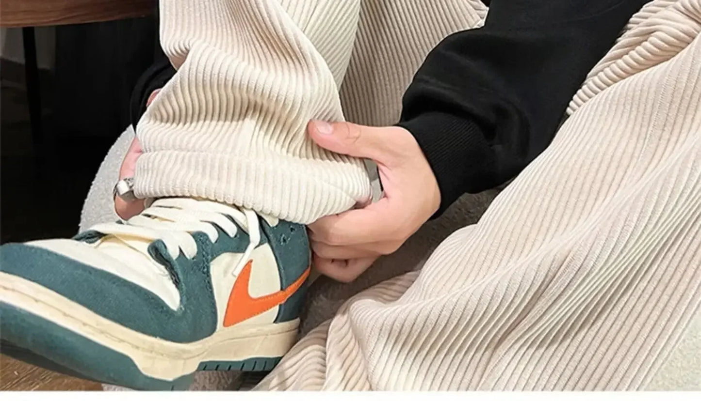 Calça Retro veludo masculino perna reta ajustável.